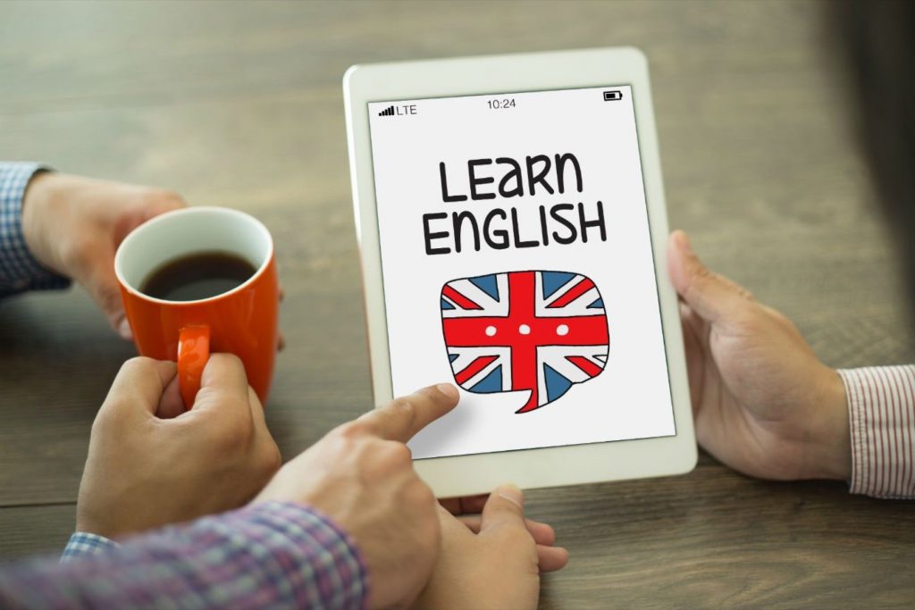 La inteligencia artificial puede ayudarte a aprender inglés, pero no reemplaza al maestro | Imagen: Depositphotos.com