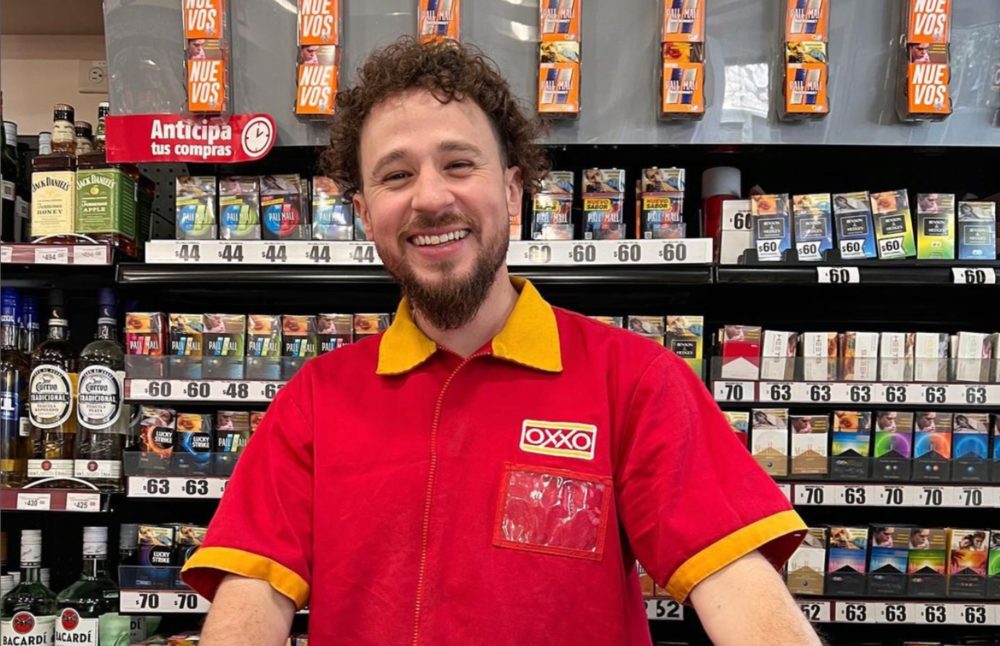 Tequila de Luisito Comunica ya se vende hasta en el Oxxo (pero