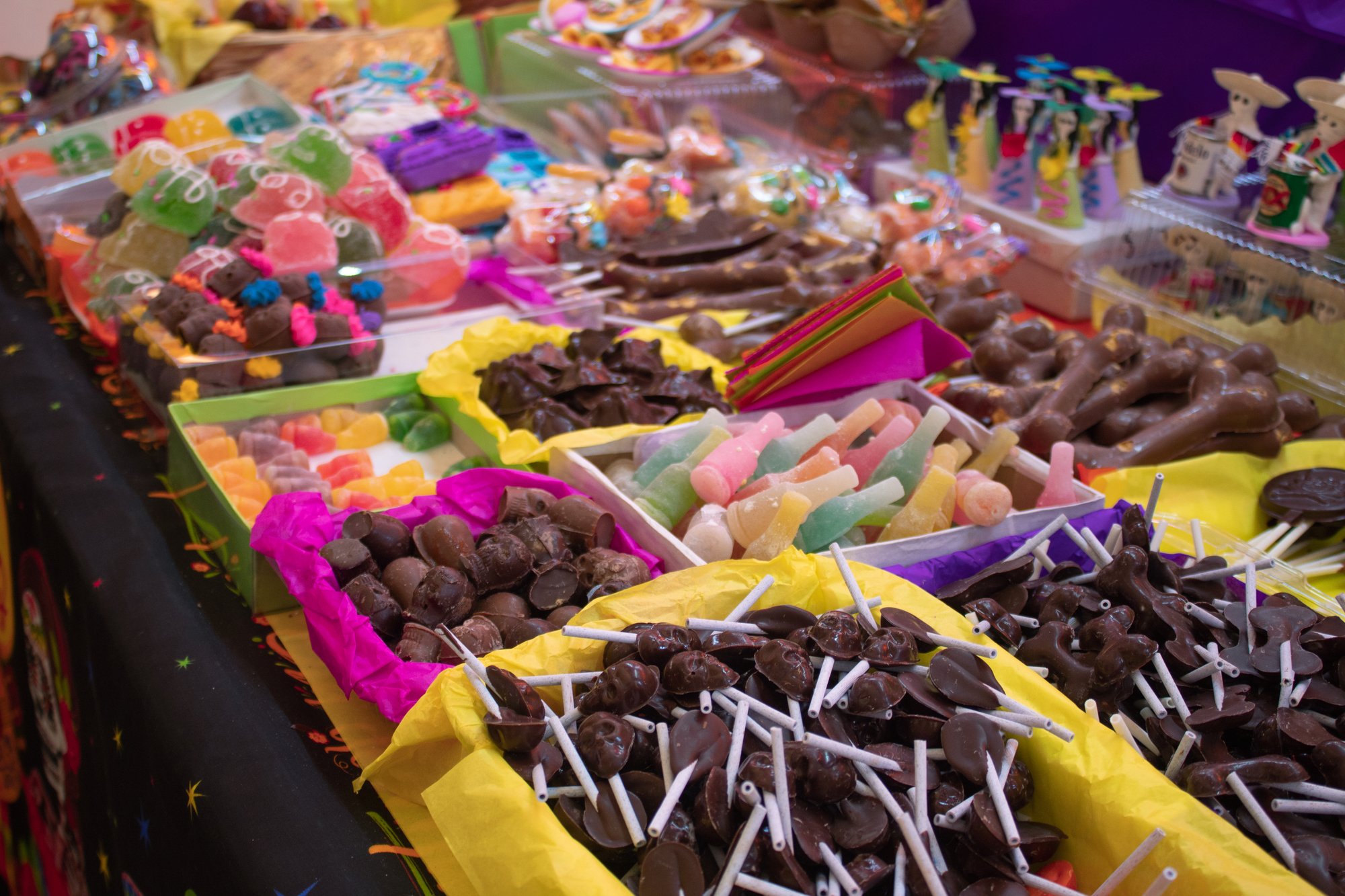 La falta de recursos financieros impide llevar dulces mexicanos a otros mercados dentro.