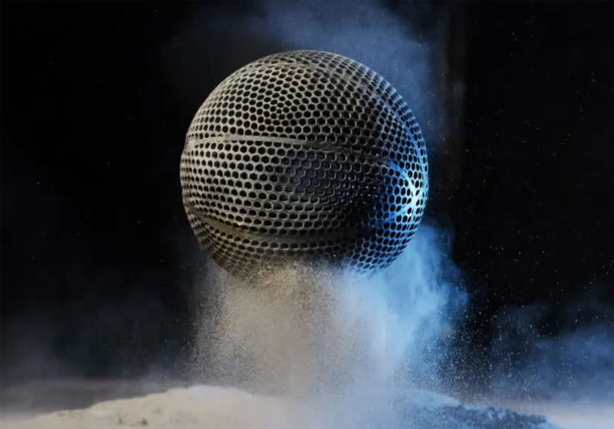 Este es el primer balón sin aire e impreso en 3D de la NBA (video)