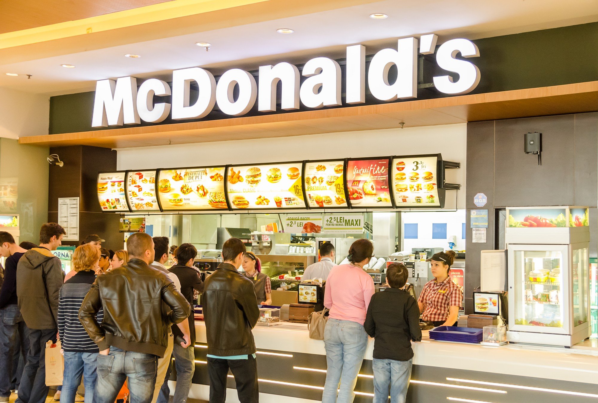 Tres franquiciatarios de McDonald's fueron multados.