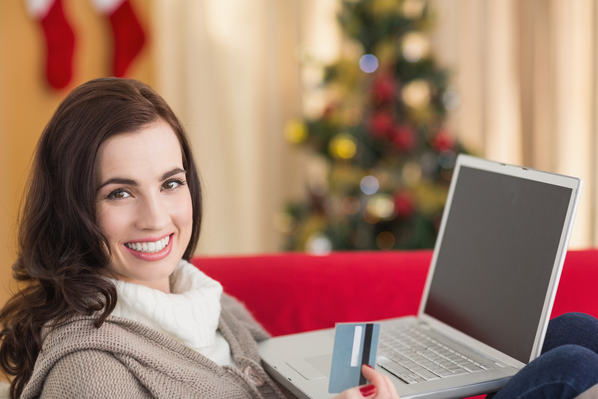 La idea de negocio de un outlet online para Navidad debe considerar las tendencias actuales del mercado.