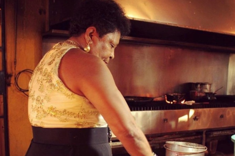 Cira la Morena fue famosa en Acapulco por su talento para cocinar / Imagen: Cira la Morena 2 de Juana la Cubana 