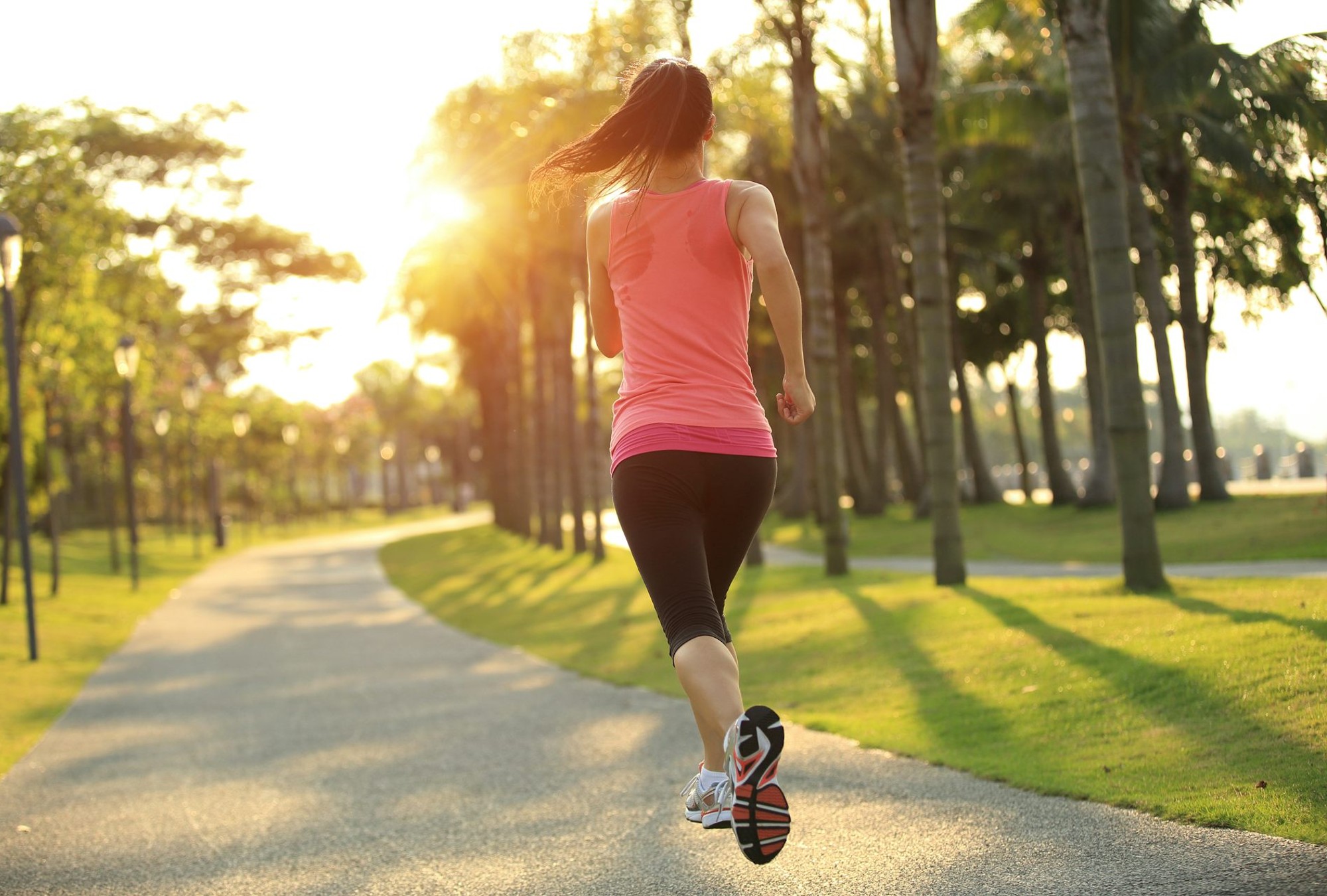 El método 30-30-30 manda hacer 30 minutos de cardio por la mañana.