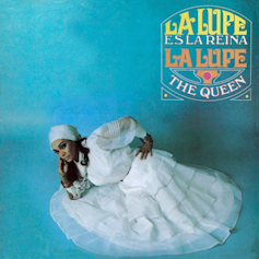 Portada del álbum _La Lupe Es La Reina (The Queen)_ de La Lupe.