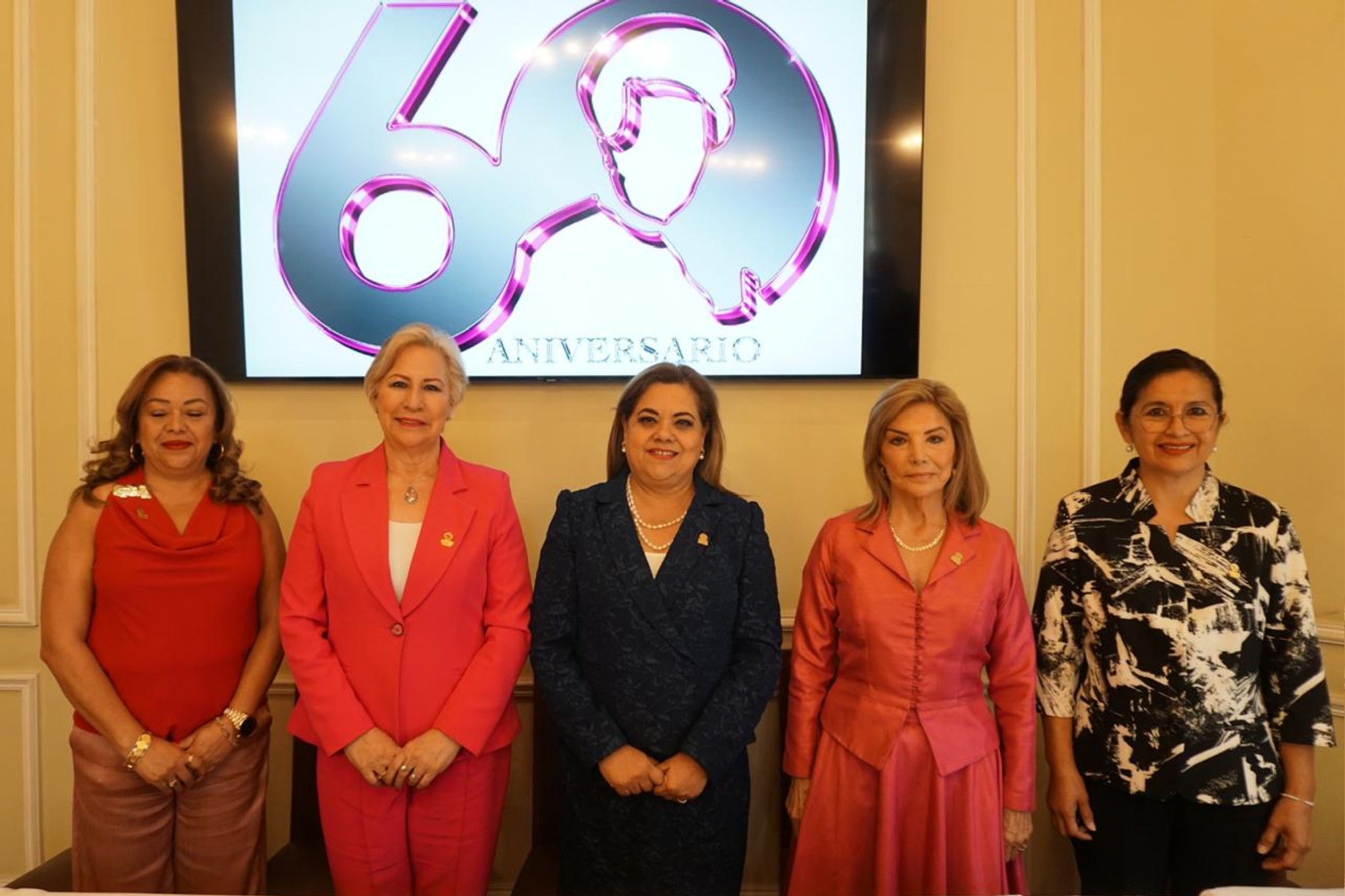 Banderazo de salida de los festejos de AMMJE 60 años