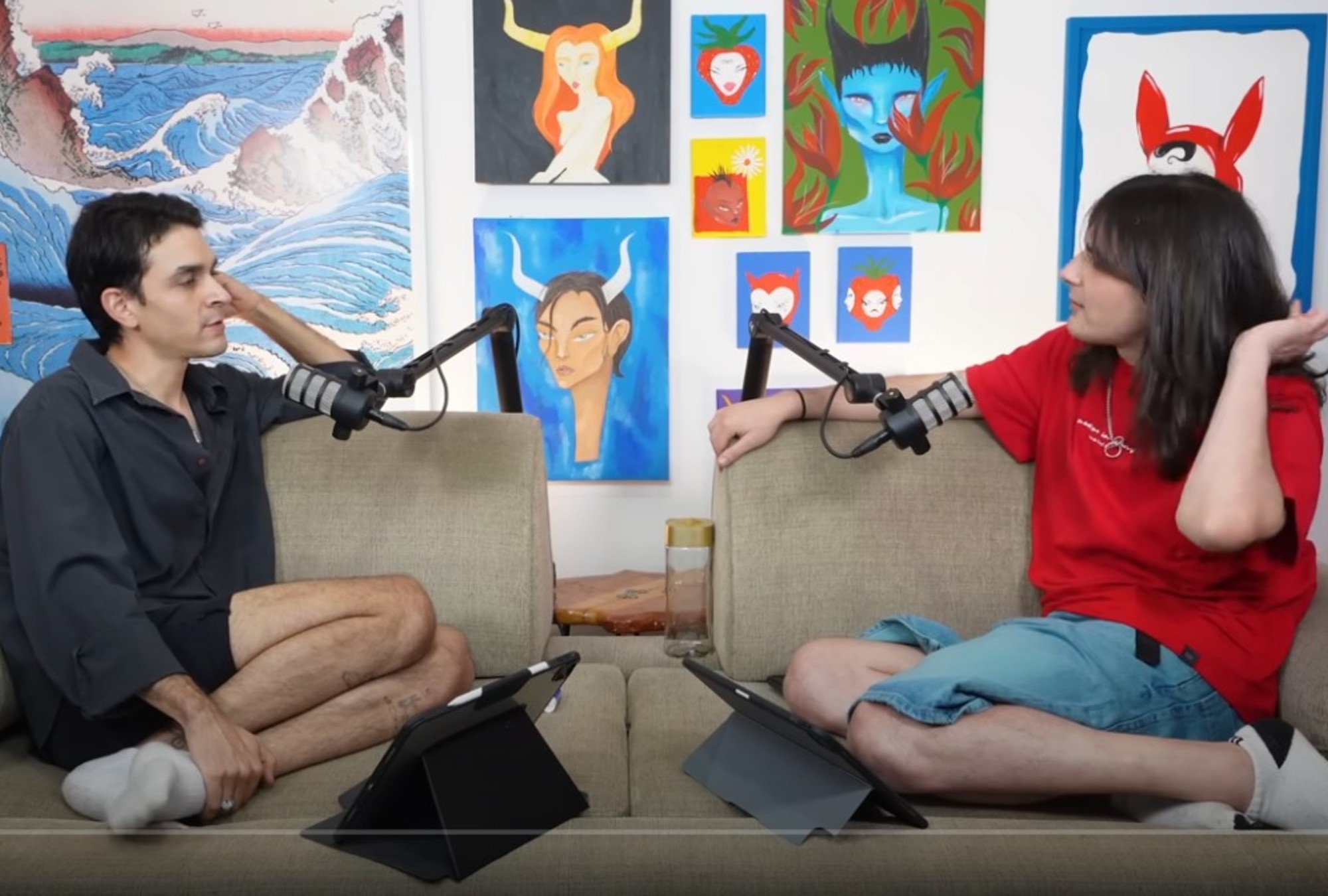 Estos cuatro podcasts LGBT+ en YouTube son una ventana al orgullo.