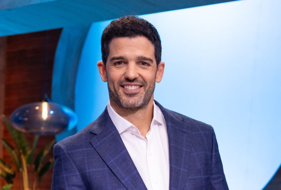 Oswaldo “Oso” Trava,  tiburón digital enfocado en startups tecnológicas con impacto social | Imagen: Shark Tank | Sony Channel