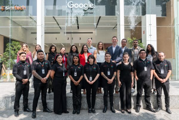 Google abre su primer centro de soporte Pixel en México con servicio el mismo día
