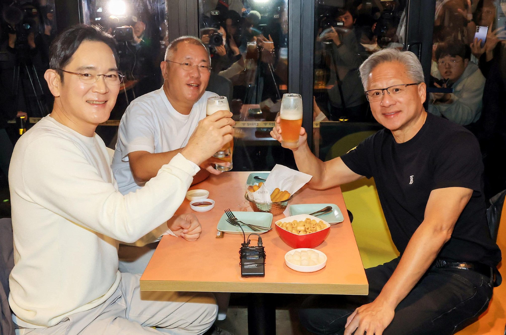La cena inesperada entre Jensen Huang, Lee Jae-yong y Chung Eui-sun.
