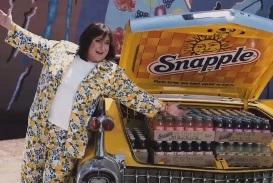La portavoz “Snapple Lady” en una campaña publicitaria representativa de la marca antes del cambio | Imagen: Reddit vía R/90s