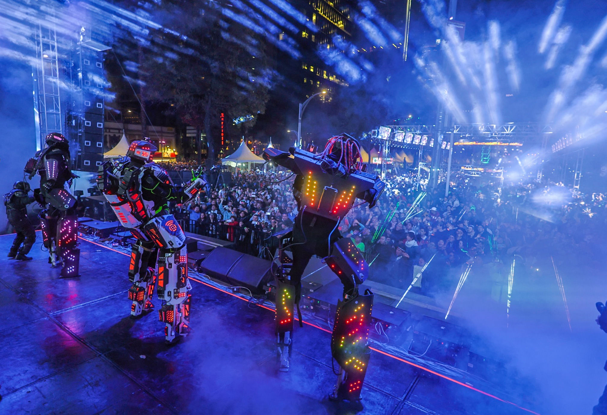 Luces de Invierno: actividades y megaconcierto de música electrónica para despedir el 2025.