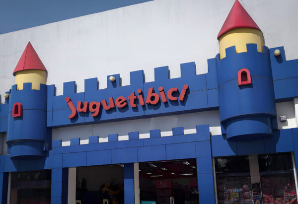 Juguetibici, la juguetería mexicana que comenzó en 1966 como un pequeño taller en la CDMX y sigue vigente