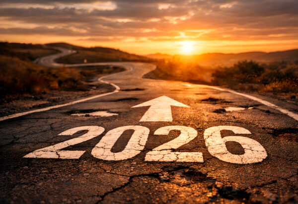 Cómo planear tu negocio para un año volátil: guía con OKRs, KPIs y gestión de riesgos