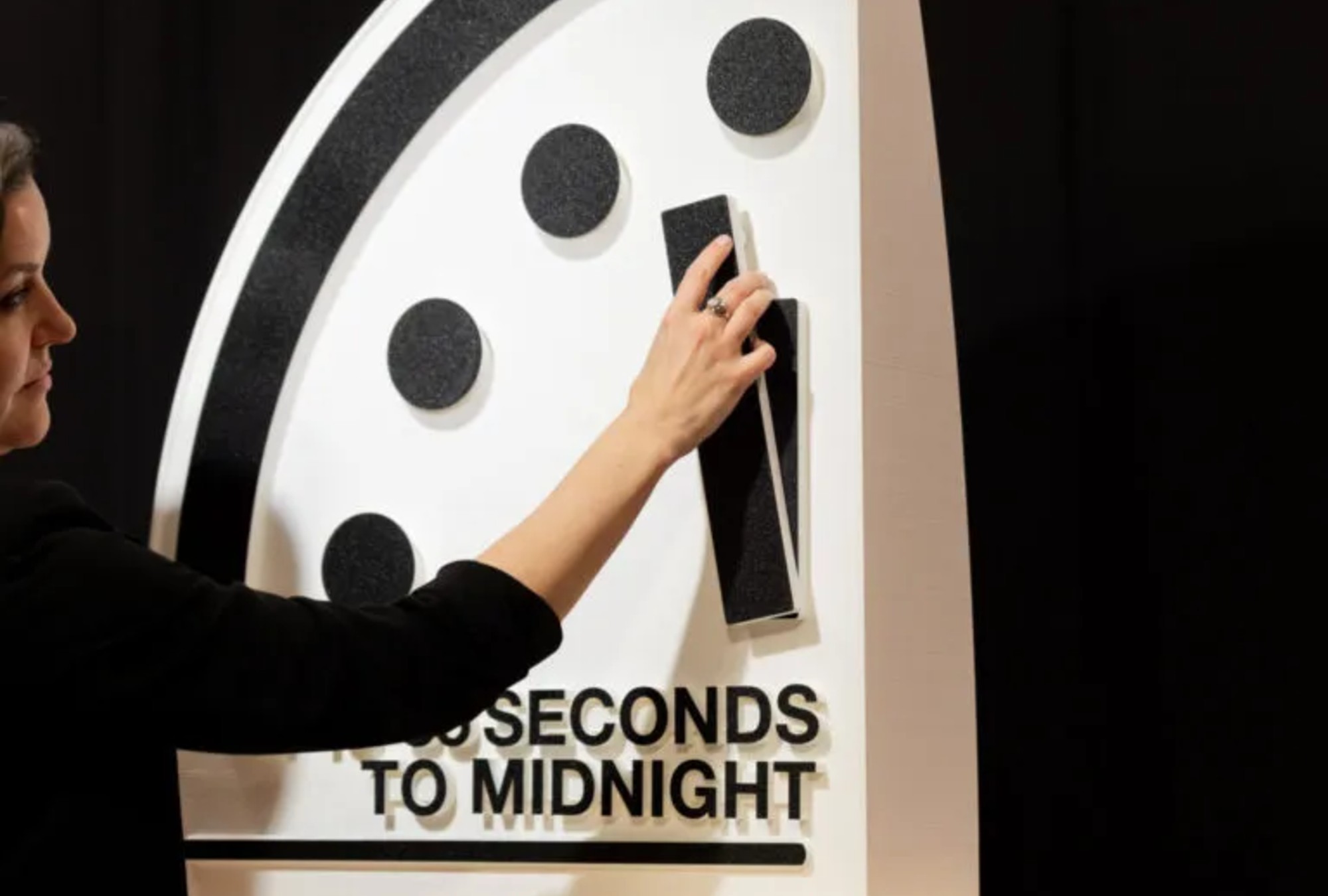 El simbólico Reloj del Juicio Final mostrando 85 segundos para la medianoche.