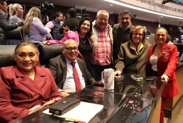 Senado aprueba por unanimidad la jornada laboral de 40 horas en México