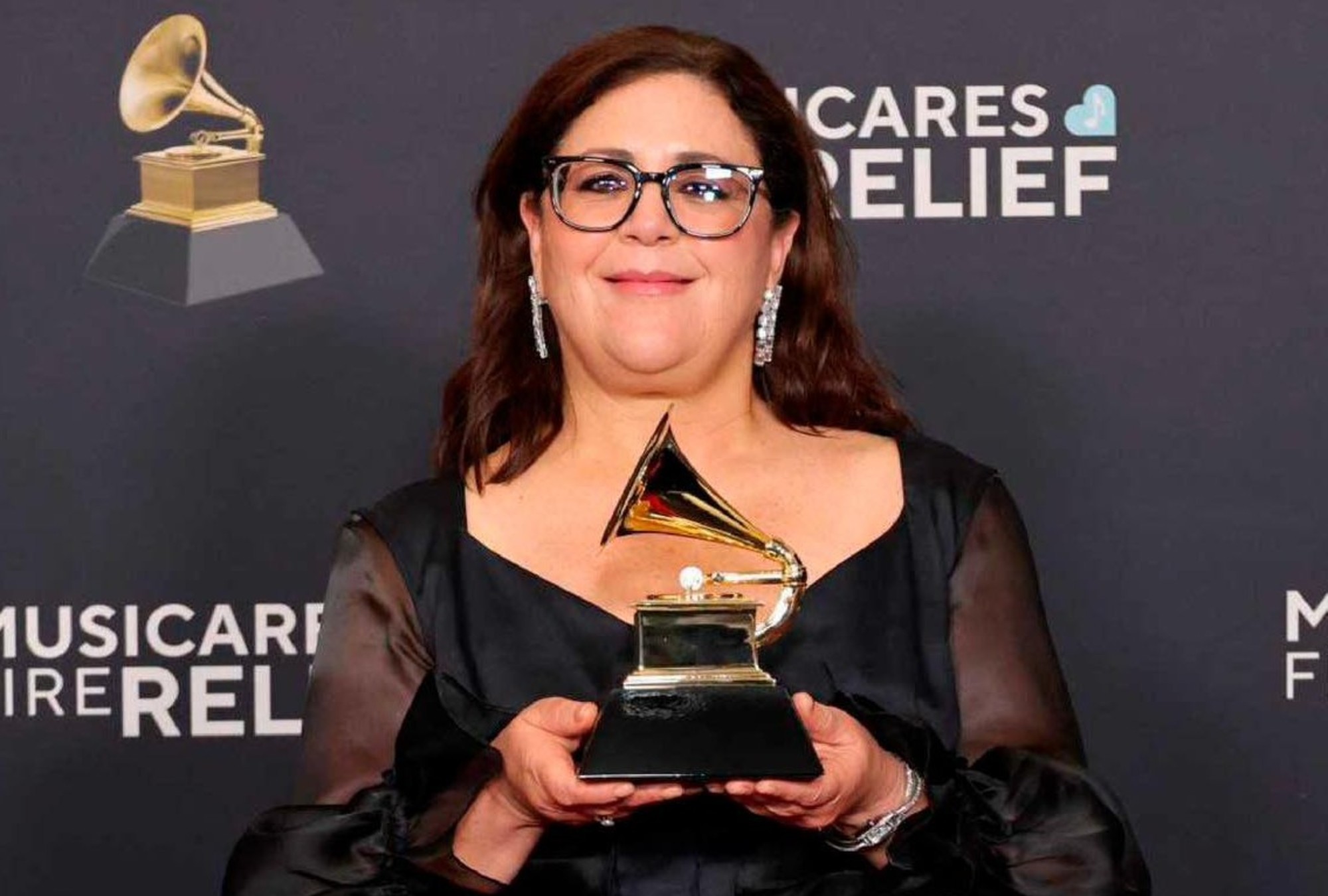 Gabriela Ortiz en la ceremonia de los Grammy 2026, donde recibió tres premios.