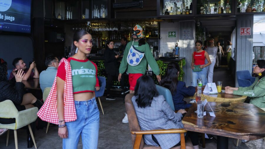 Empresas sociales mexicanas buscan conquistar el Mundial con moda sustentable | Imagen: Cortesía Ola México