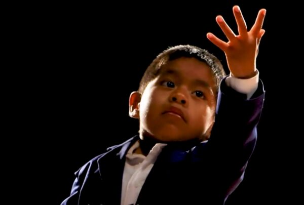 Gabriel Castillo, el niño poblano de 4 años que ya sueña con dirigir orquestas