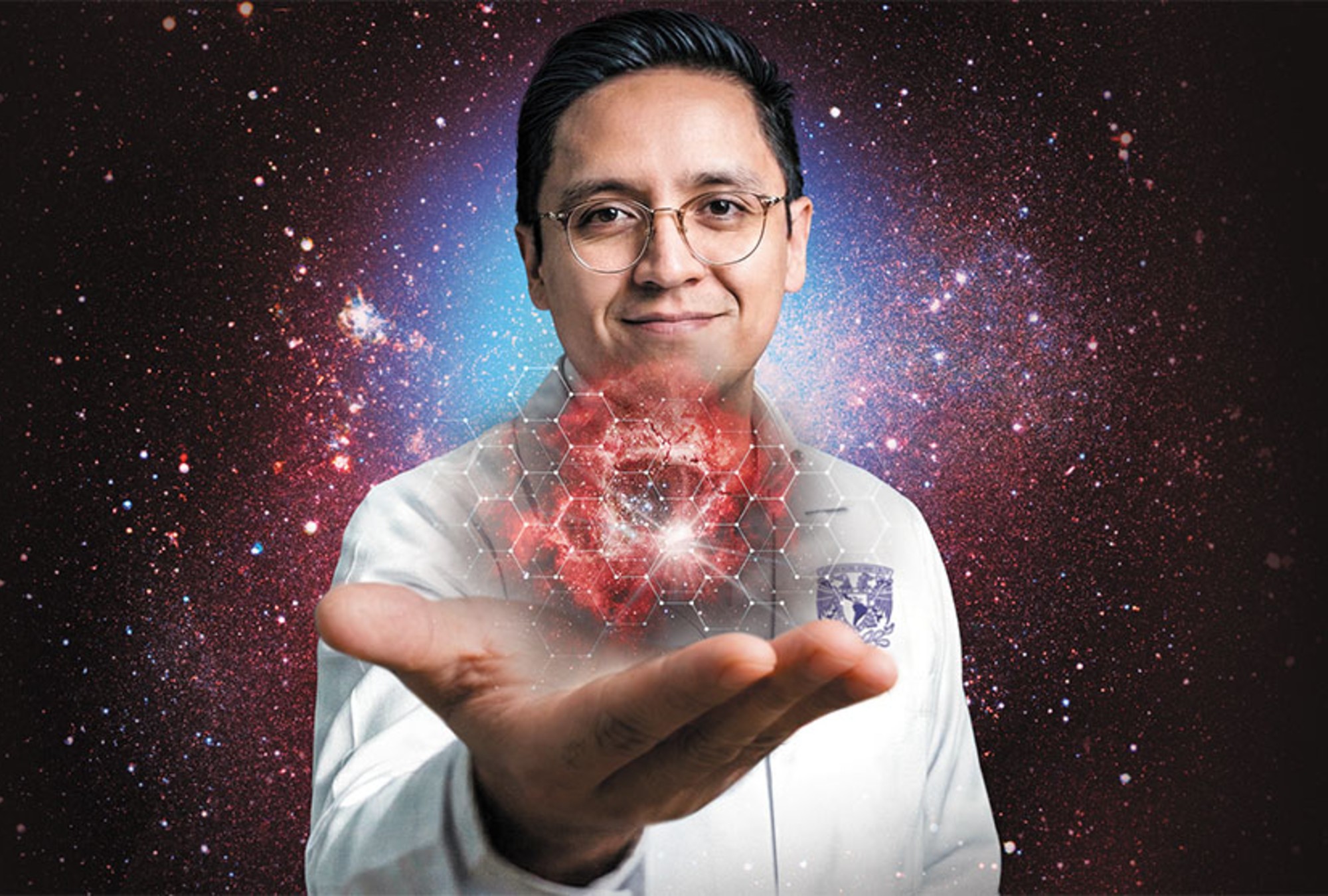 José Eduardo Méndez, astrofísico mexicano reconocido a nivel internacional.