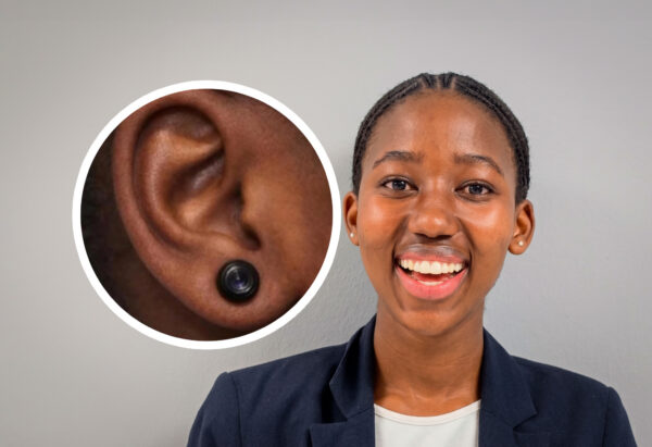 La joven de 17 años que diseñó aretes para protegerse de ataques y alertar a la policía