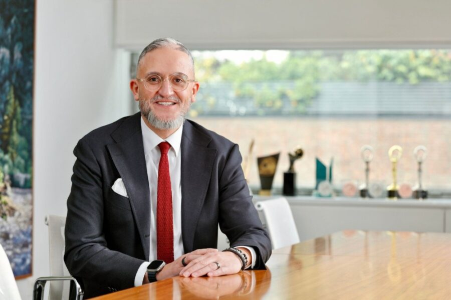 “Una máquina ya prescribe qué comprar o qué visitar”, Alejandro Romero | Imagen: Cortesía