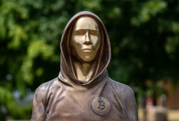 Identifican al posible creador de Bitcoin: él responde y niega todo