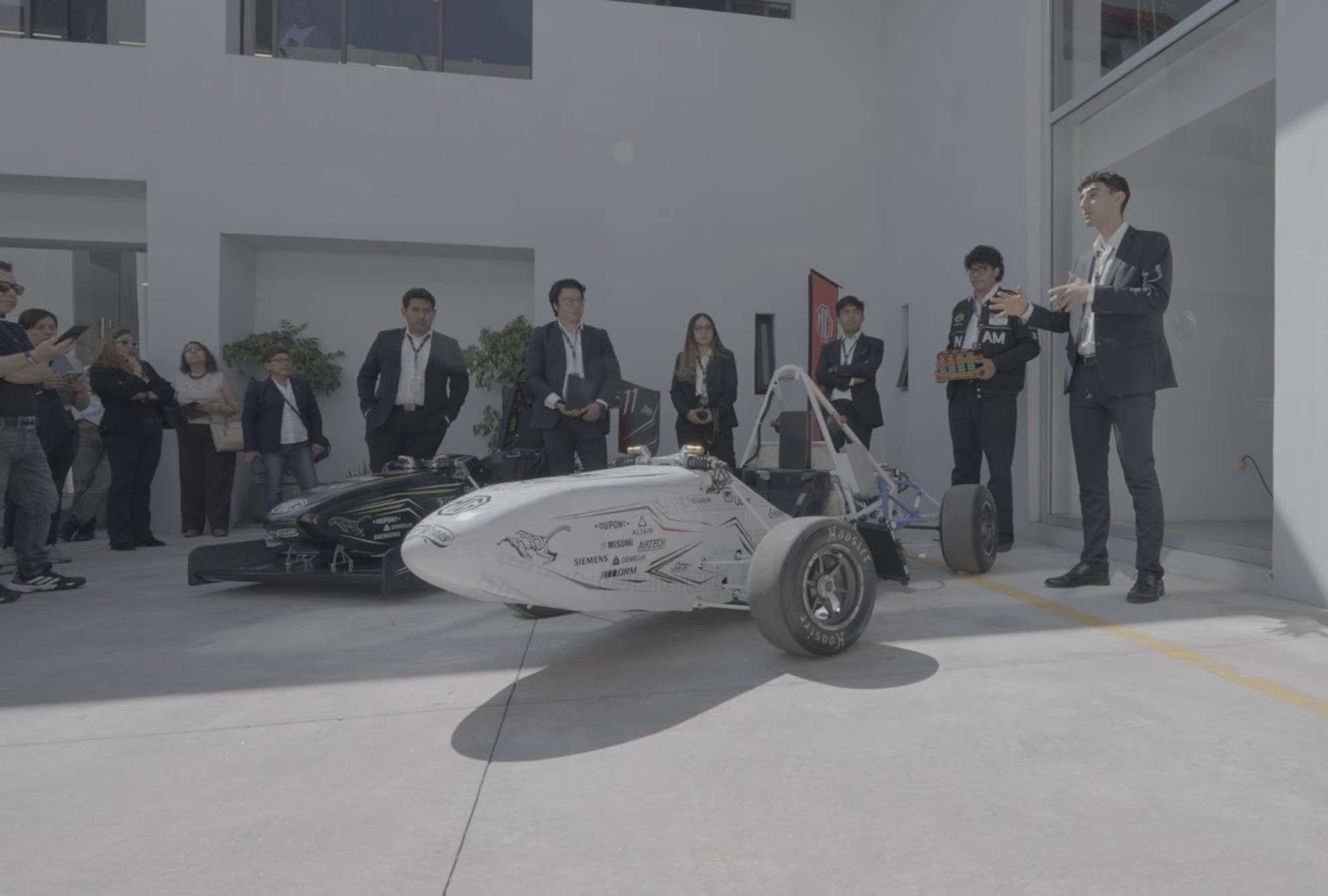 El monoplaza eléctrico fue desarrollado por estudiantes de la UNAM.