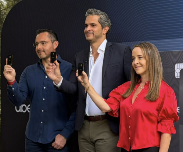 Uber entra al negocio financiero en México con tarjetas de crédito junto a Klar