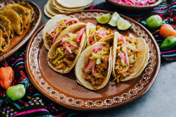 Cómo emprender con cochinita pibil y convertir una receta tradicional en un negocio altamente rentable