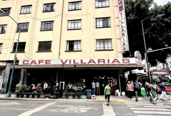 Café Villarías, el histórico rincón cafetero de la CDMX nacido del exilio español