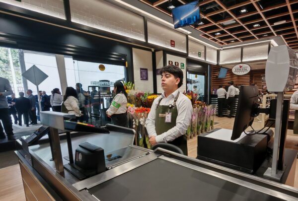 La Comer revive Sumesa para competir con Bodega Aurrera Express y Oxxo