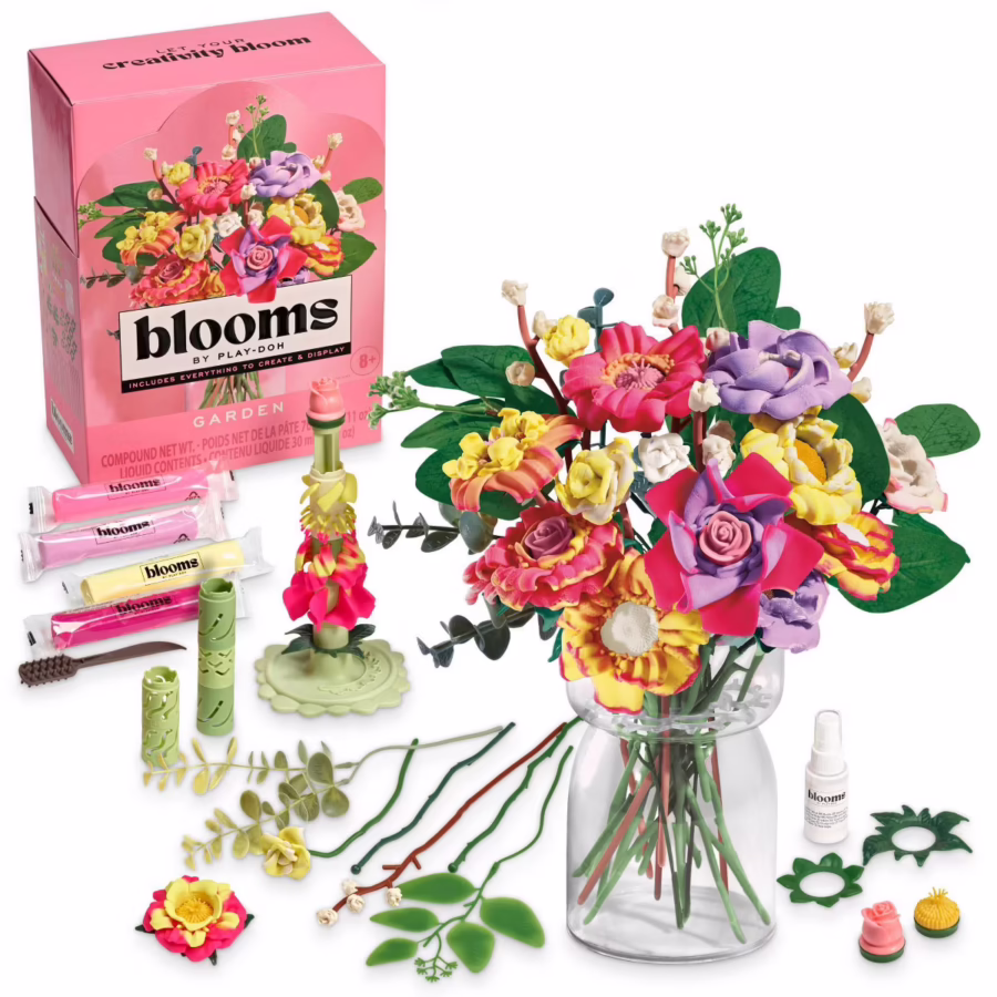 Blooms by Play-Doh permite crear arreglos florales decorativos con el clásico compuesto moldeable | Imagen: Cortesía