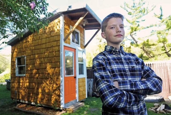 Luke Thill tenía 13 años y solo 1,500 dólares: así terminó construyendo su propia casa