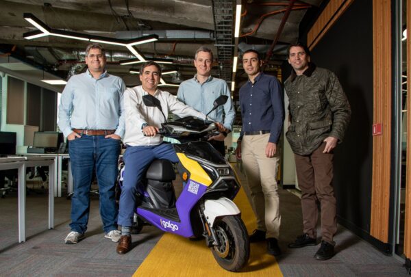 Uber invierte en Galgo para financiar motos a conductores y repartidores en México