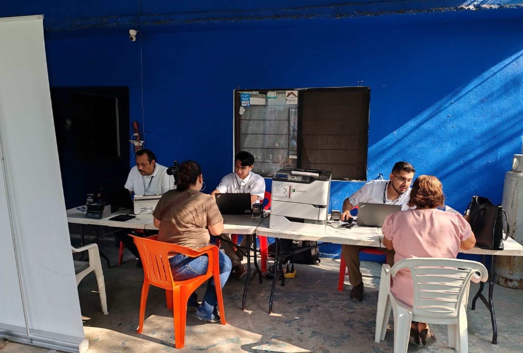 La Oficina Móvil del SAT prevé atender a 2,500 personas en 11 estados durante la semana del 14 al 18 de septiembre.