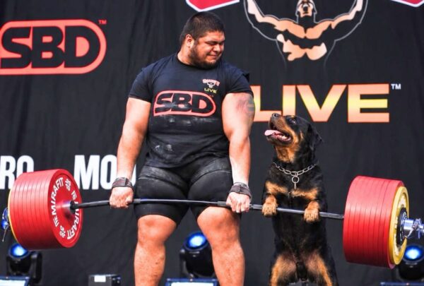 Le prometió a su perro que su nombre sería famoso. Hoy este mexicano es el hombre más fuerte del mundo