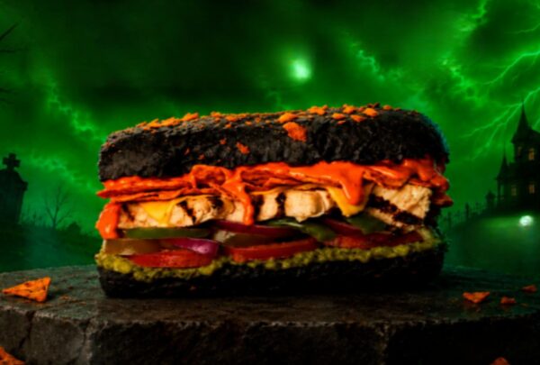 El pan de Subway ‘se disfrazó’ para Halloween y México es el primer mercado en probarlo