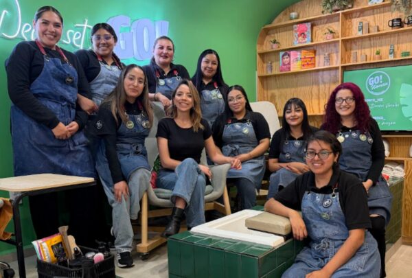Renunció, vendió su camioneta y puso un salón de uñas: hoy Go! Nails tiene tres sucursales, 28 empleadas y un negocio feminista