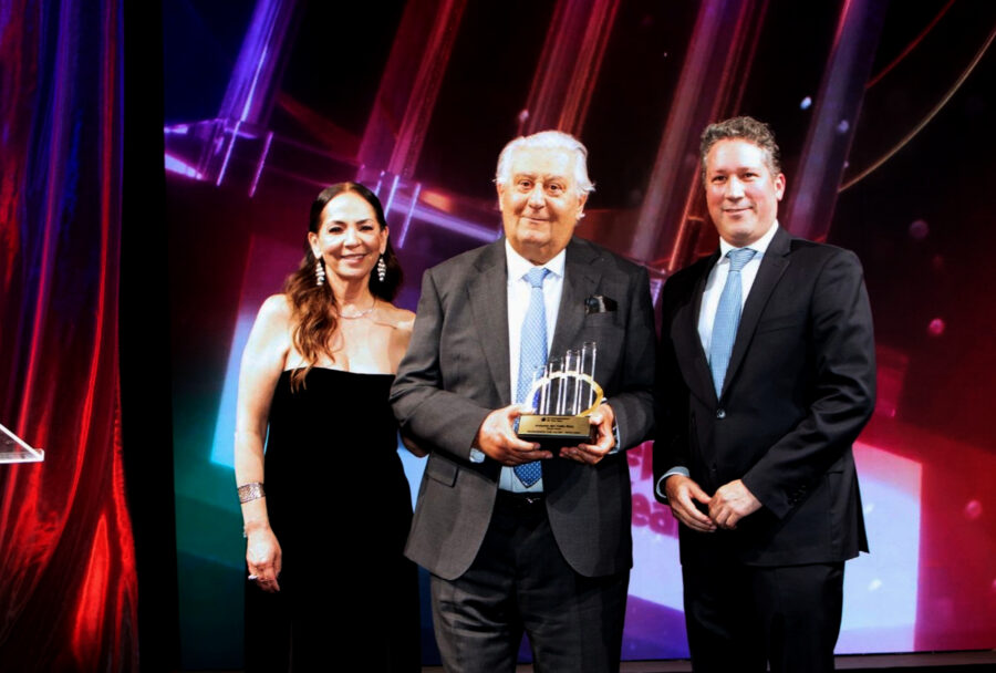 Anthony Hatoum, de Tiendas 3B, gana el premio Emprendedor del Año 2026