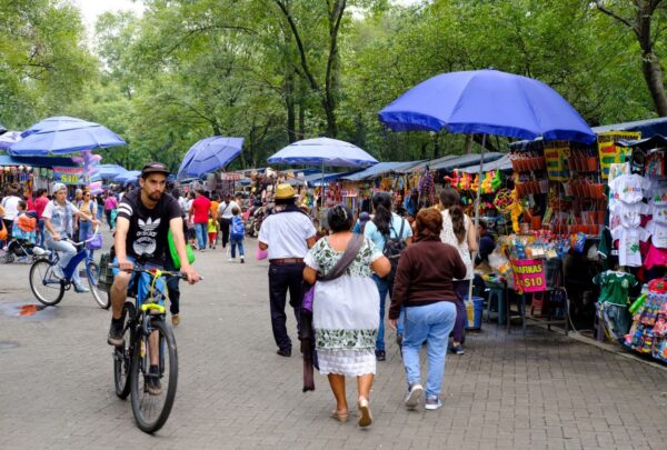 ¿El trabajo informal es más rentable que el formal? Esto dicen las cifras del INEGI